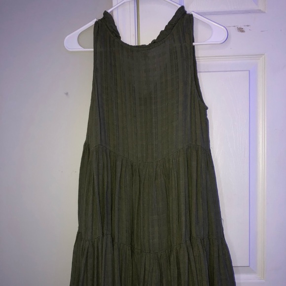 Green dress - Picture 4 of 12